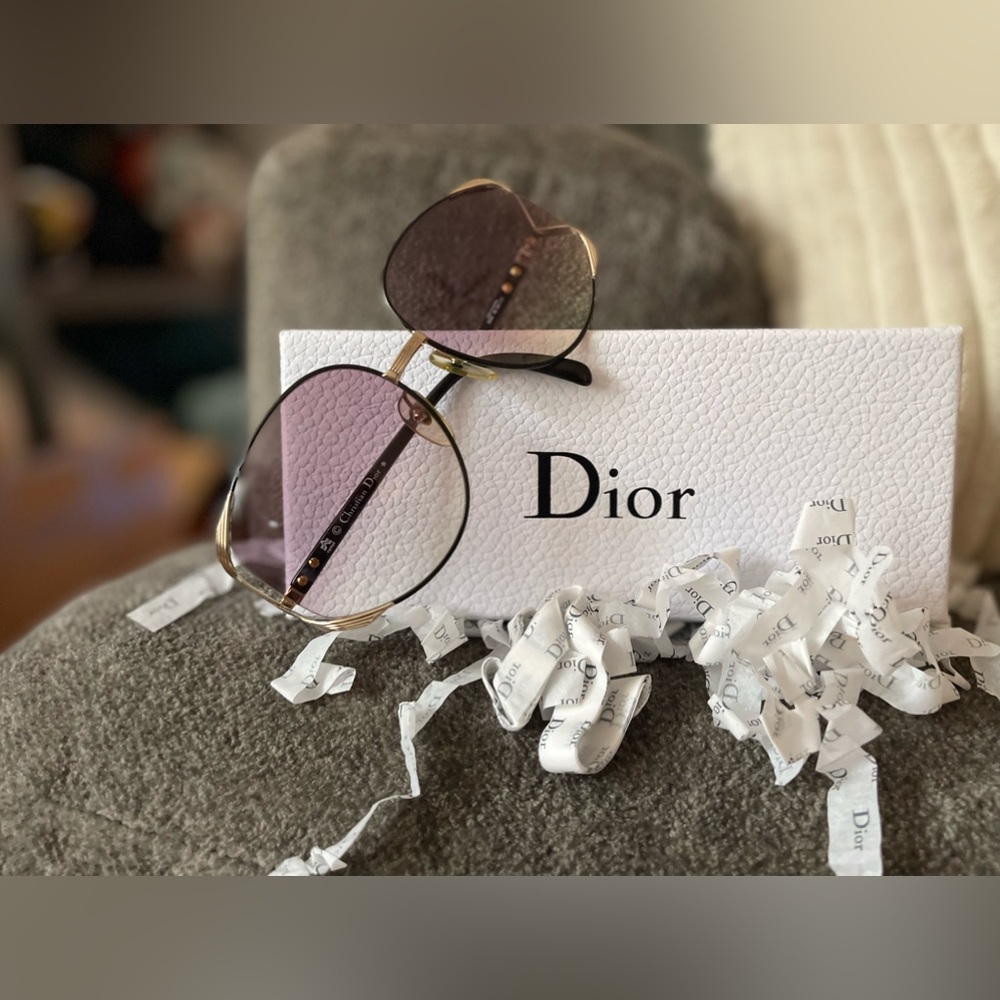 LUXURY SUNNIES ☀️🕶️